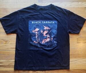 BLACK SABBATH 13 World Tour T- Shirt 2016 Ozzy Osbourne Size XL